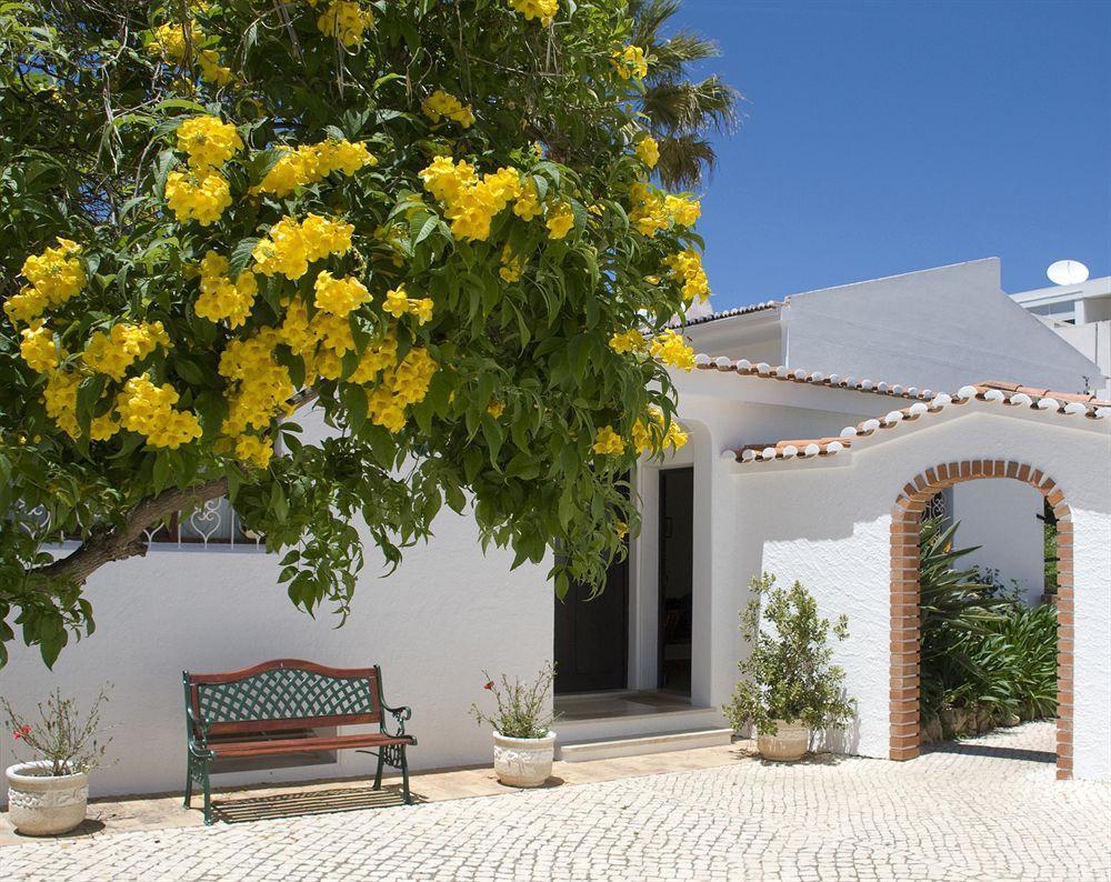 Lagos Village Bagian luar foto